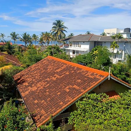 Thambili Cabanas Hikkaduwa Exterior foto